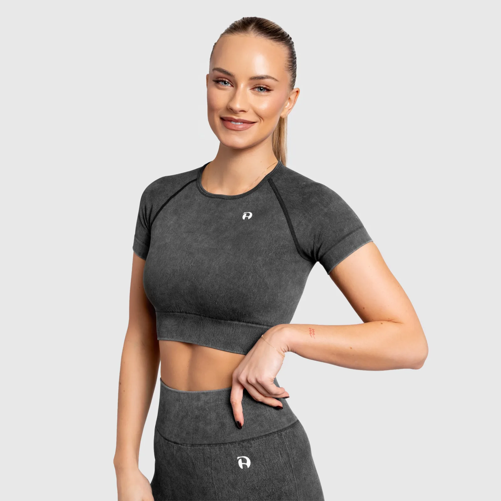 Női crop top Iron Aesthetics Faded, washed black-1