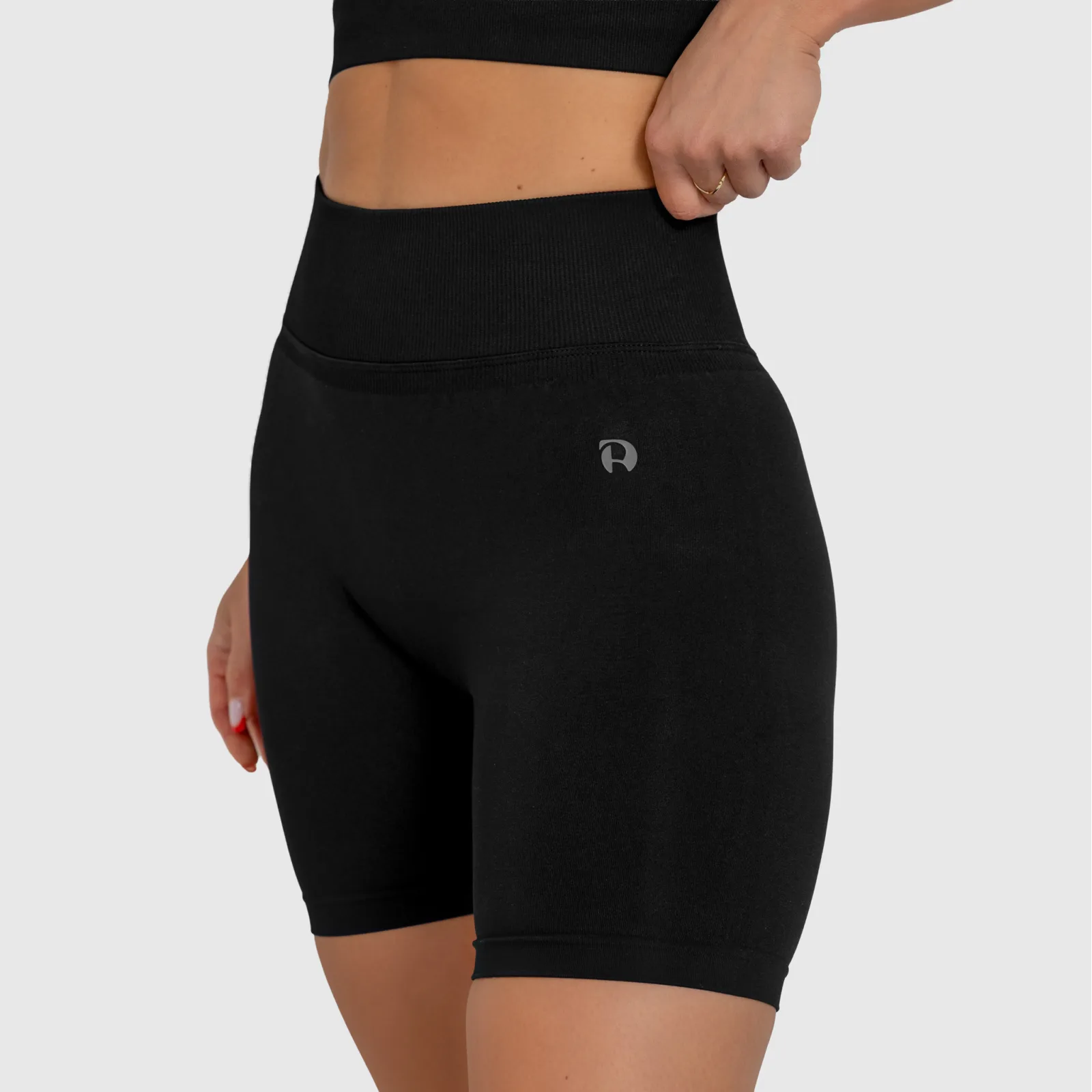 Női sport rövidnadrág Iron Aesthetics Ultimate, fekete-1