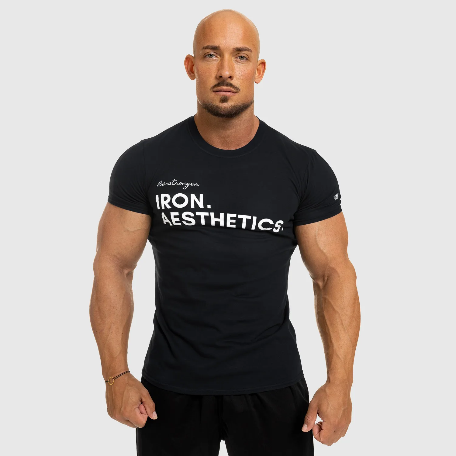 Férfi fitness póló Iron Aesthetics Be Stronger, fekete-1