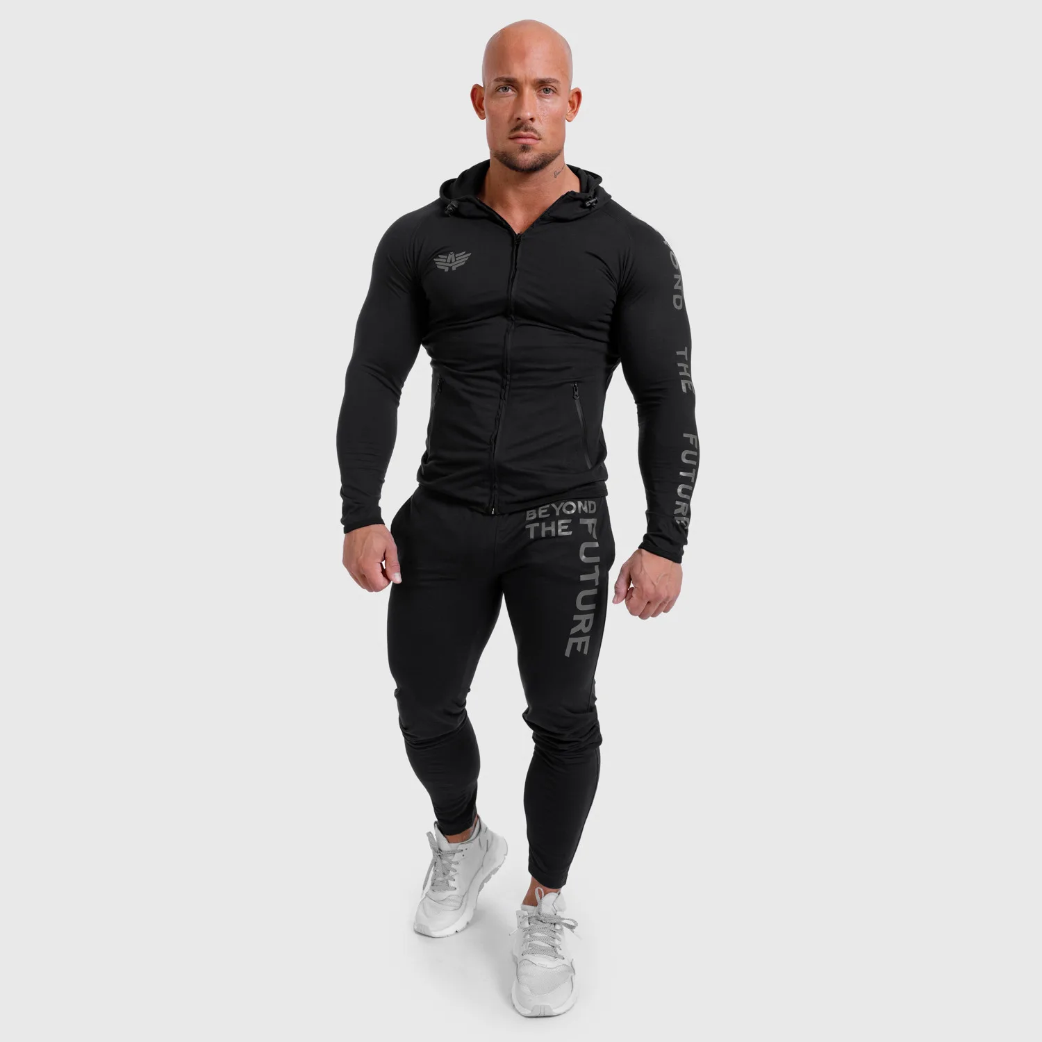 Férfi Slim Fit sportszett Iron Aesthetics Beyond the Future, fekete-1